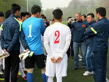 U19 Việt Nam lại "phơi áo" trước Học viện JMG Ghana