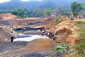 Ban hành phí bảo vệ môi trường đối với khai thác khoáng sản