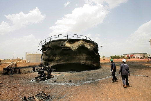 Sudan và Nga hợp tác về dầu khí và khoáng sản