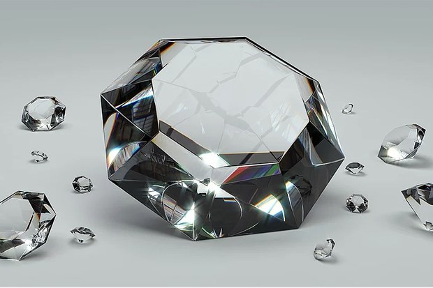 Bỉ sản xuất kim cương tổng hợp chất lượng tương tự kim cương tự nhiên